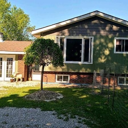 Family Friendly Cottage ☆Walking Distance To Beach Lions Head Eksteriør billede