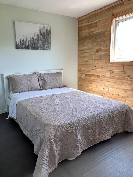 Family Friendly Cottage ☆Walking Distance To Beach Lions Head Eksteriør billede