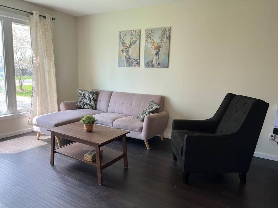 Family Friendly Cottage ☆Walking Distance To Beach Lions Head Eksteriør billede