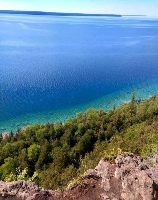 Family Friendly Cottage ☆Walking Distance To Beach Lions Head Eksteriør billede
